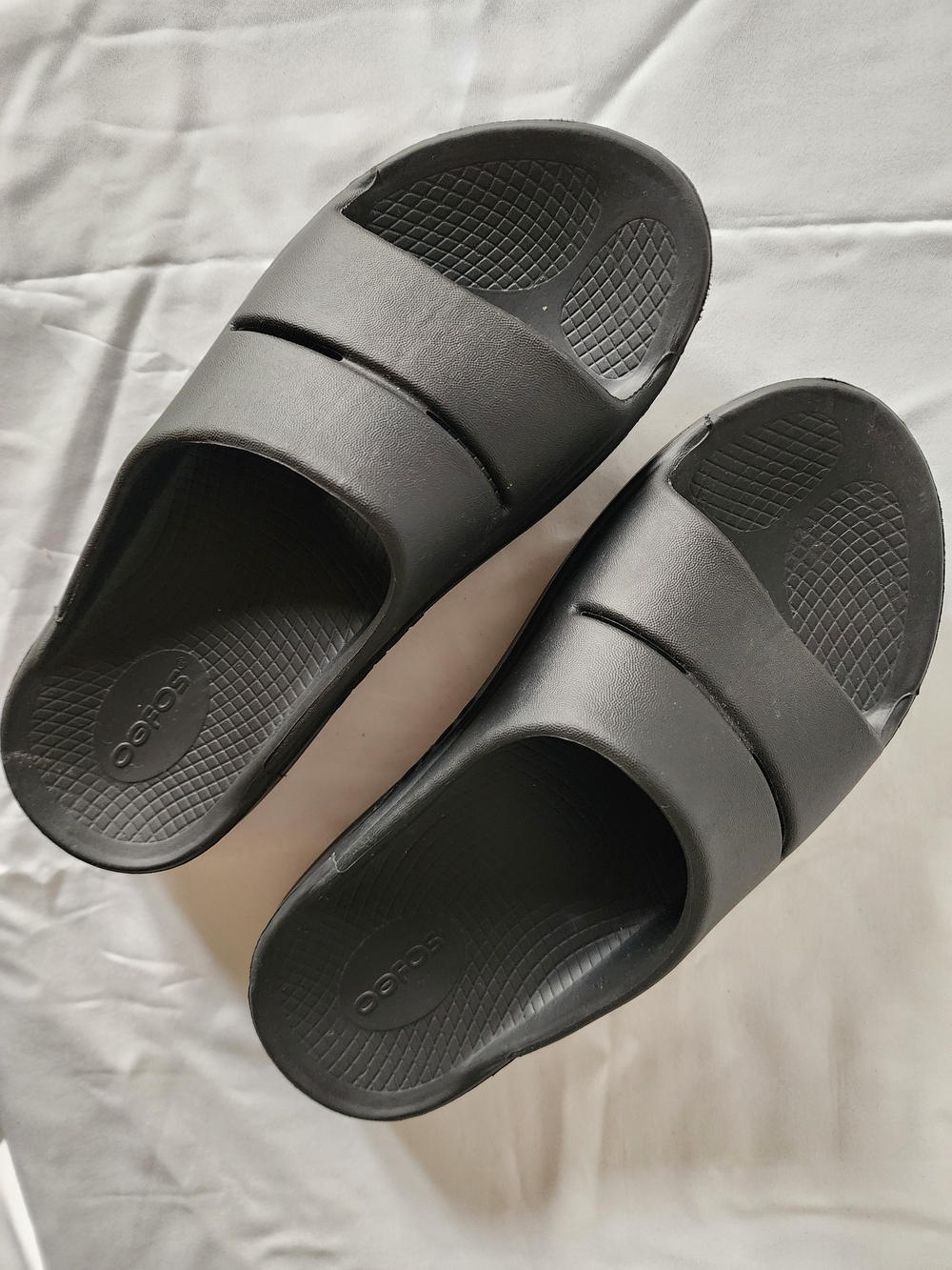 Oofos OOahh Slide - Women's Size 8 (Men's 6) - Black